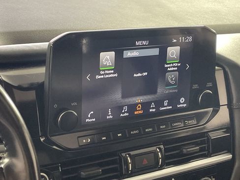 Used 2022 Nissan Pathfinder Platinum w/ Lighting Package (N92) image 16