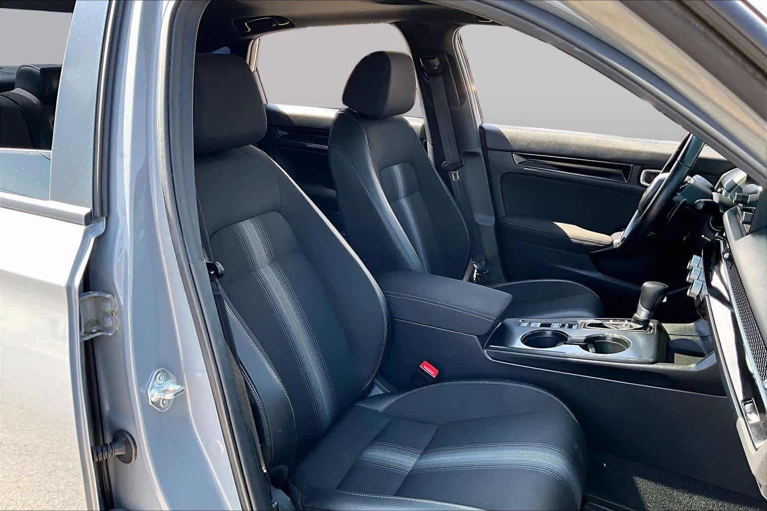 Used 2025 Honda Civic Sport image 9