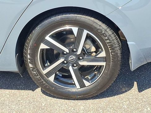 Used 2024 Nissan Sentra SV FWD image 29