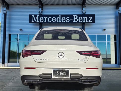 New 2025 Mercedes-Benz C 300 4MATIC Sedan image 5