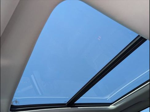 Used 2024 Toyota Tundra Limited image 13