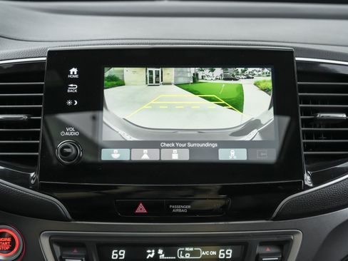 Used 2024 Honda Passport EX-L image 13