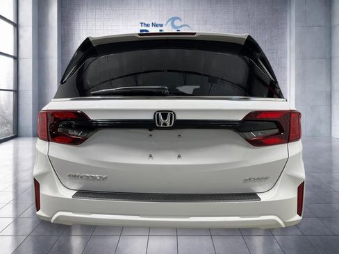 New 2026 Honda Odyssey Sport-L image 4