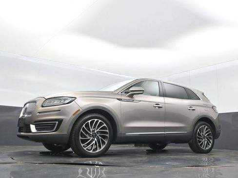 Used 2019 Lincoln Nautilus Reserve AWD/4WD image 13