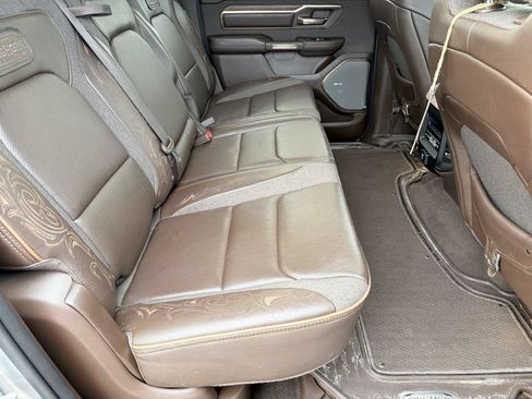 Used 2025 RAM 1500 Limited AWD/4WD image 16