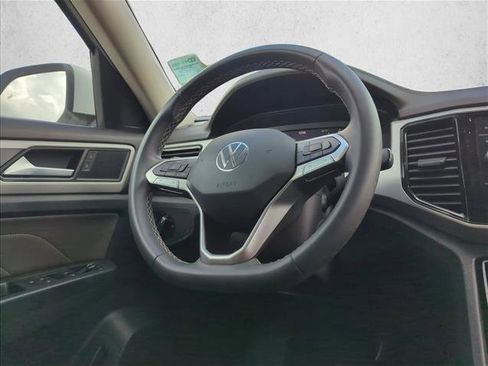 Used 2023 Volkswagen Atlas SE w/ Black Wheel Package image 27