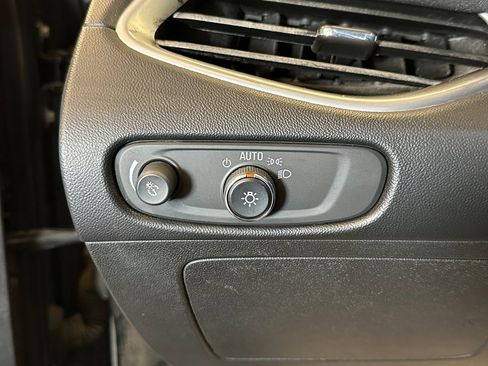 Used 2017 Chevrolet Malibu LS w/ LPO, Convenience Package 1 image 18