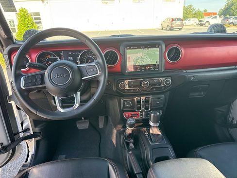 Used 2023 Jeep Gladiator Rubicon w/ Trailer Tow Package AWD/4WD image 23