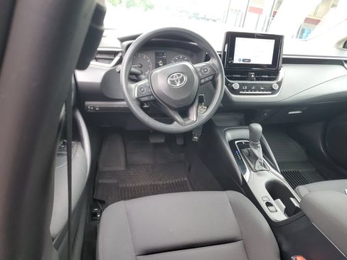 Used 2024 Toyota Corolla LE FWD image 11