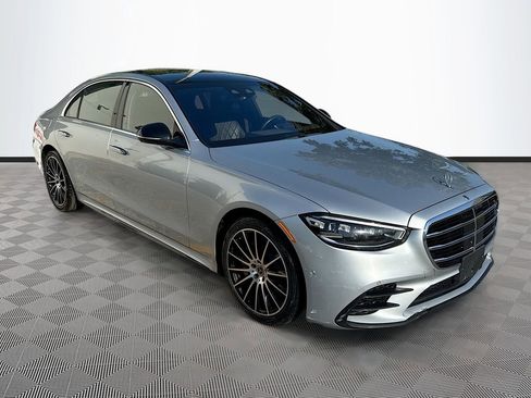 Used 2022 Mercedes-Benz S 580 4MATIC Sedan image 4