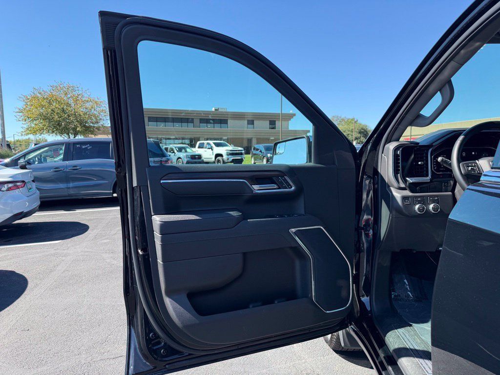 Used 2026 GMC Sierra 1500 SLT AWD/4WD image 23