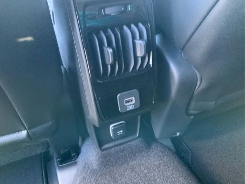 New 2026 Jeep Compass Latitude image 18