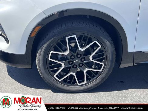 Certified 2023 Chevrolet Blazer RS w/ Driver Confidence II Package FWD image 10