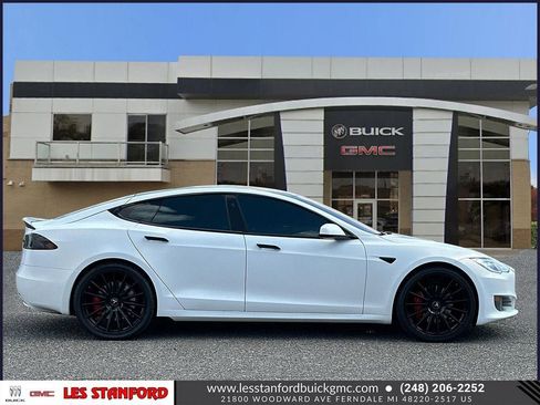 Used 2017 Tesla Model S 60 image 7