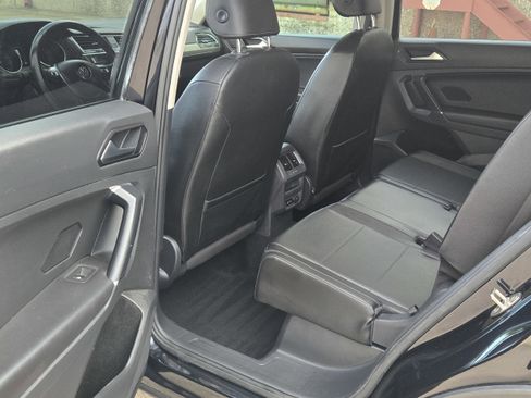 Used 2018 Volkswagen Tiguan SEL image 19
