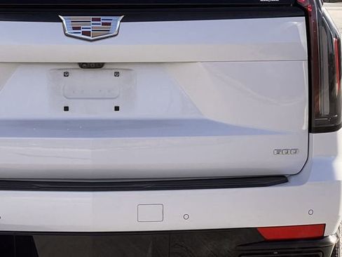 Certified 2023 Cadillac Escalade Sport w/ Touring Package image 7