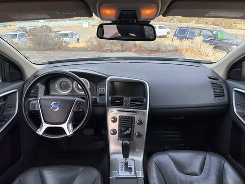 Used 2012 Volvo XC60 T6 image 10