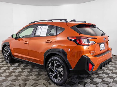 Used 2025 Subaru Crosstrek 2.5i Premium AWD/4WD image 16