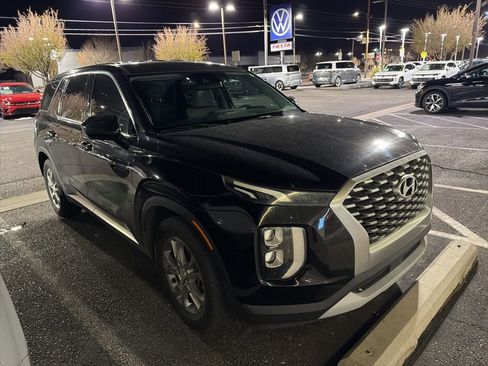 Used 2020 Hyundai Palisade SE image 3