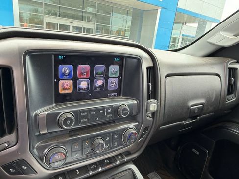 Used 2017 GMC Sierra 2500 SLT w/ All Terrain HD Package AWD/4WD image 9