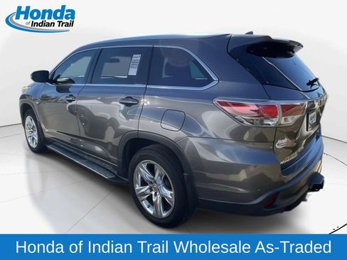 Used 2014 Toyota Highlander Limited image 2