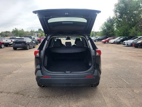 Used 2025 Toyota RAV4 XLE FWD image 27