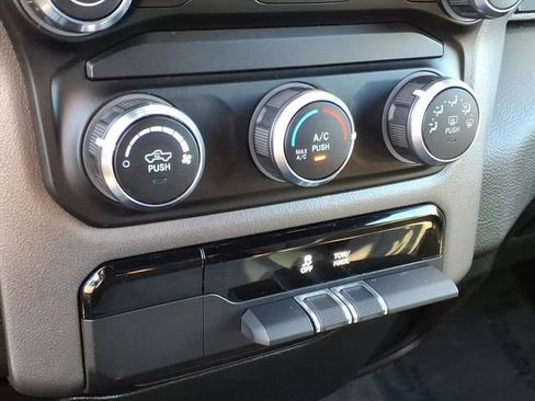 Used 2021 RAM 1500 Big Horn image 22