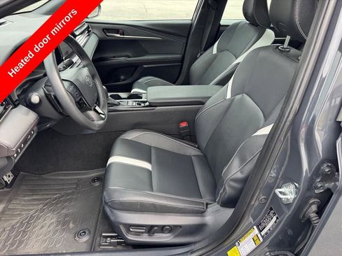 Certified 2025 Toyota Camry SE AWD/4WD image 12