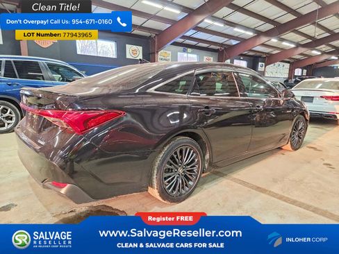 Used 2021 Toyota Avalon XSE w/ Carpet Mat Package (TMS) image 4