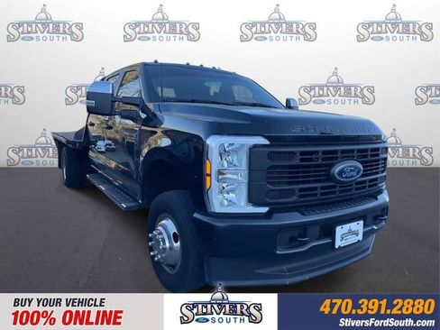 Used 2024 Ford F350 XL image 1