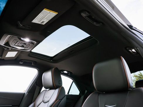 Used 2020 Cadillac CT4 V w/ Climate Package image 17