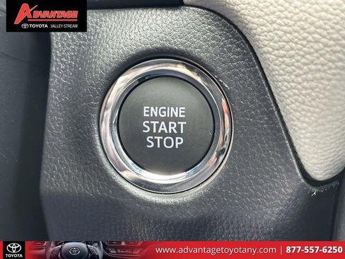 Used 2025 Toyota RAV4 XLE w/ Convenience Package image 31