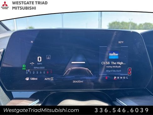 Used 2025 Chevrolet Suburban Z71 AWD/4WD image 8