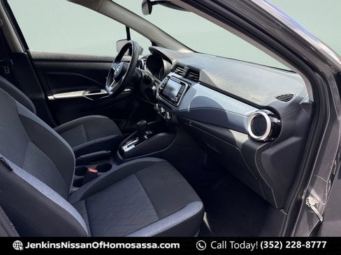 Certified 2023 Nissan Versa SV FWD image 18