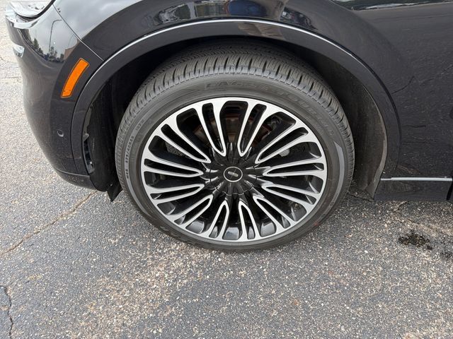 Certified 2023 Lincoln Aviator Black Label w/ Dynamic Handling Package AWD/4WD image 32