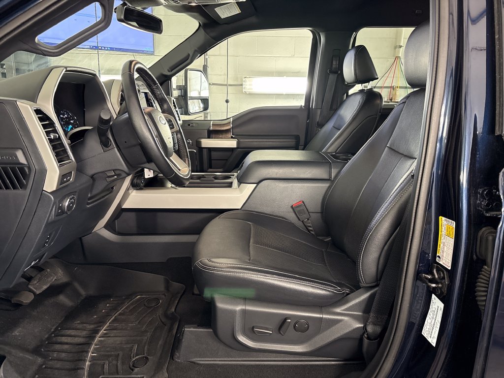Used 2022 Ford F350 Lariat w/ Chrome Package AWD/4WD image 14
