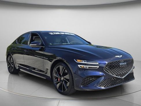 Used 2023 Genesis G70 3.3T w/ Sport Prestige Package RWD image 9