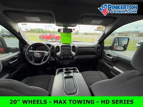 Used 2021 Chevrolet Silverado 2500 Custom w/ Custom Value Package image 5