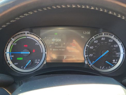 Used 2022 Toyota Highlander XLE image 16