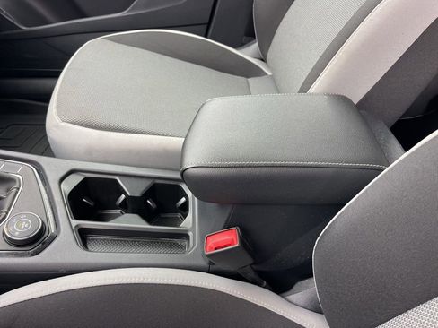 Used 2023 Volkswagen Taos S image 11