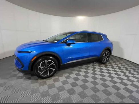 New 2026 Chevrolet Equinox EV LT image 7