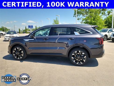 Used 2025 Kia Sorento SX image 7