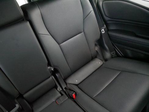 Used 2025 Toyota Land Cruiser image 14