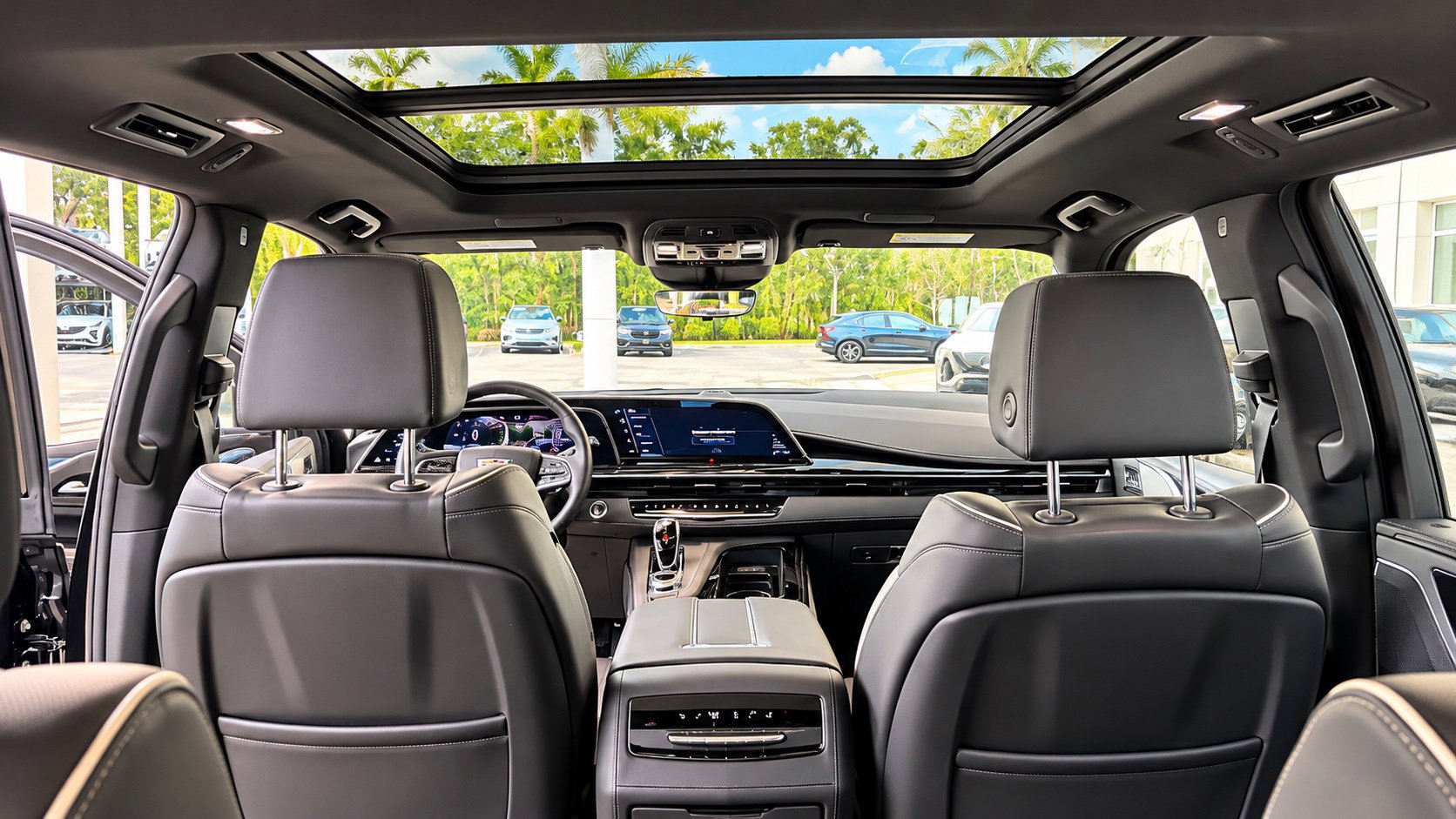 Used 2023 Cadillac Escalade ESV Sport RWD image 14