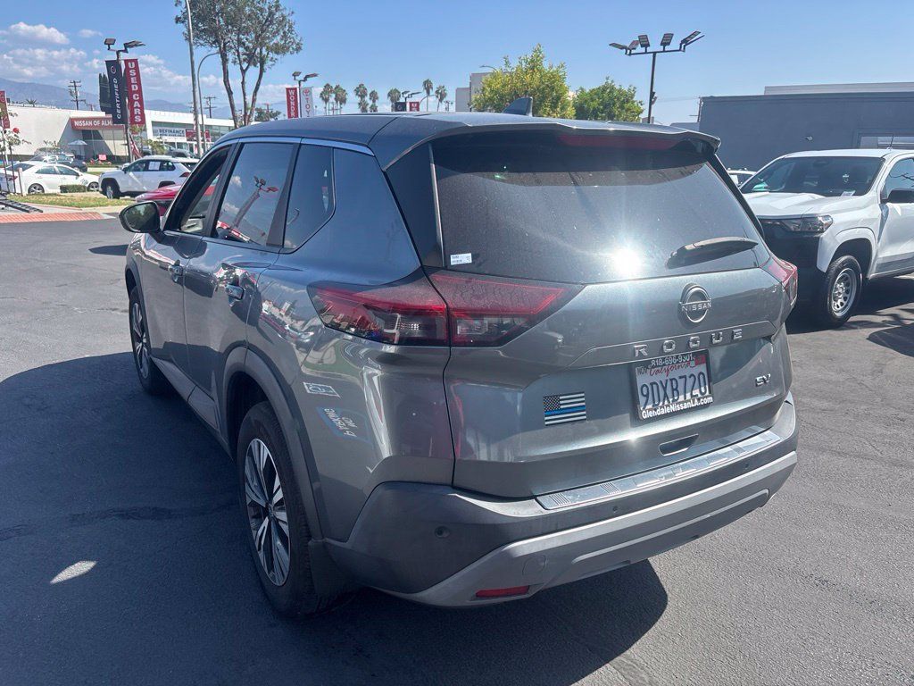 Used 2023 Nissan Rogue SV FWD image 6