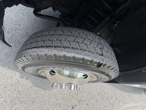 Used 2017 Ford F550 4x4 Regular Cab Super Duty image 72