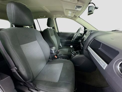 Used 2017 Jeep Compass Sport w/ Power Value Group image 19