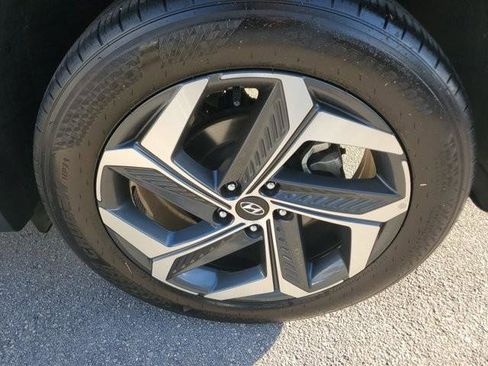 Certified 2024 Hyundai Tucson SEL w/ Convenience Package image 9