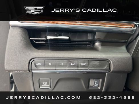 Used 2022 Cadillac Escalade ESV Luxury image 13