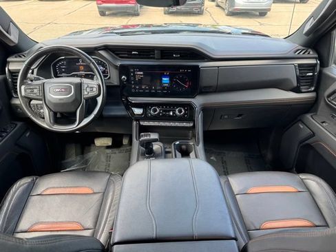 Certified 2023 GMC Sierra 1500 AT4 w/ AT4 Premium Package AWD/4WD image 9